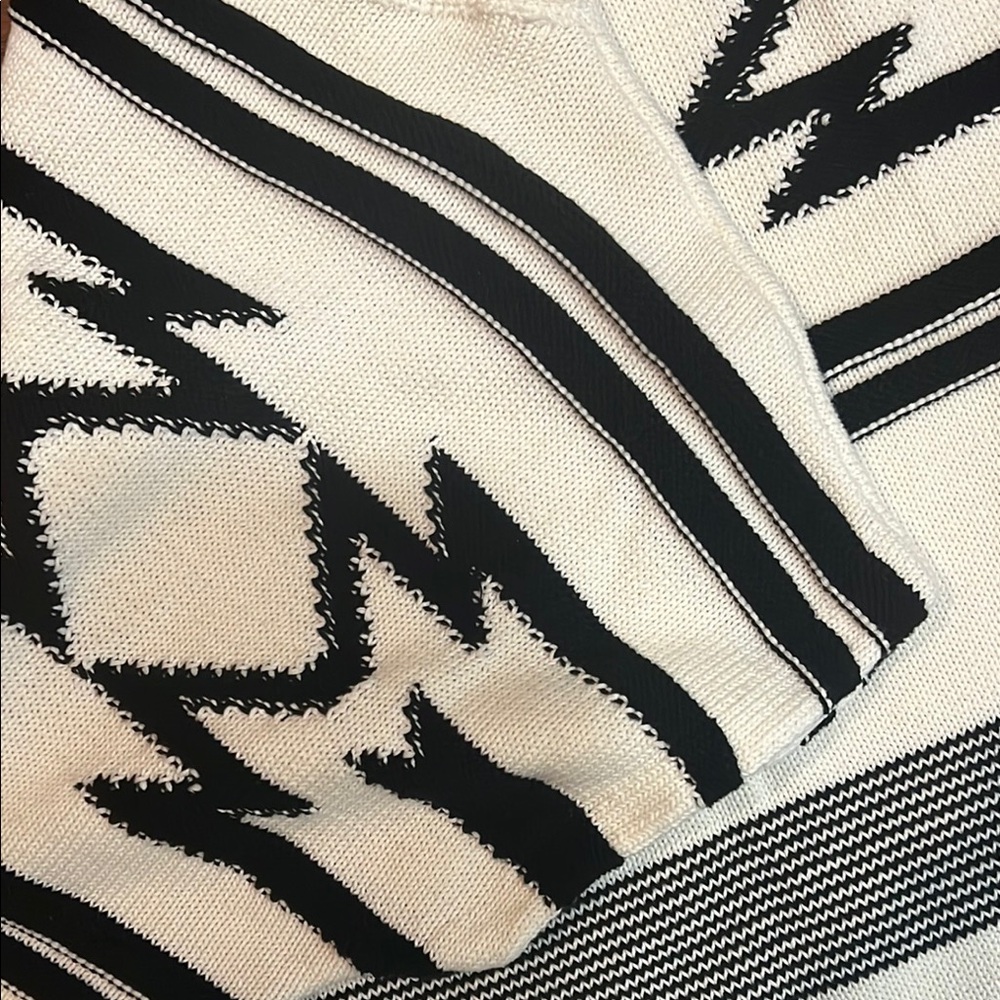 Lauren Brand Women’s Sweater - XXL - Picture 5 of 7